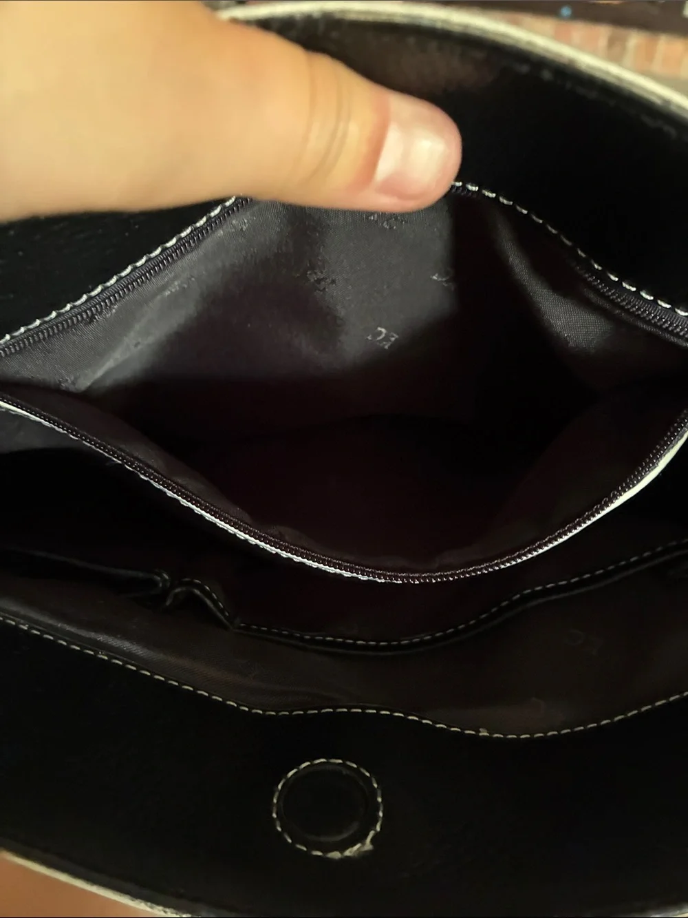 Kenneth Cole Black Leather Tote Bag with Contrast Stitching